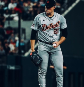 2024 MLB Wild Card Series Day 1: Padres Blank Braves, Mets’ Dramatic Comeback, and Close Wins for Tigers and Royals
