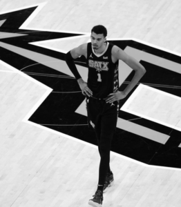Wembanyama scores 50 points as Spurs defeat Wizards