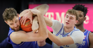 Kansas’ Hunter Dickinson ejected after Kicking Duke Player in the Head
