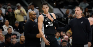 Spurs forward Zach Collins fined for flipping off referee after ejection