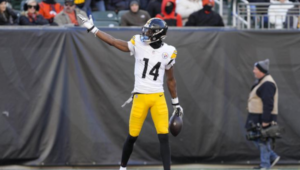 George Pickens is expected to play on Sunday