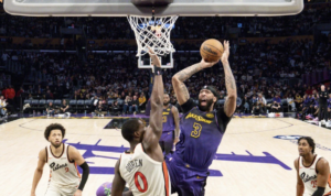 Lakers big man Anthony Davis exits Christmas game with sprained left ankle