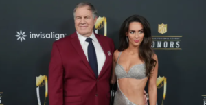 Snoop Dogg roasts Bill Belichick and 24-year-old girlfriend at NFL Honors