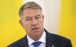 Romanian President Klaus Iohannis announces resignation after pressure by populists
