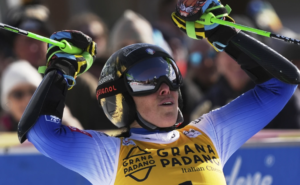 Federica Brignone wins a World Cup giant slalom and extends overall lead. Mikaela Shiffrin skis out