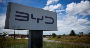 A five-minute charge to go 250 miles? This Chinese EV giant claims it can offer just that