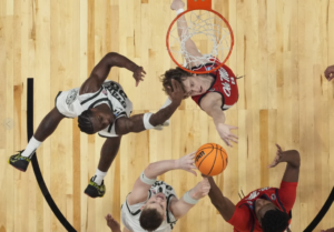 Coen Carr gets 1st career start for Michigan State in homecoming at Sweet 16