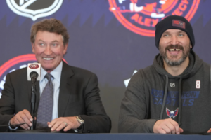 Wayne Gretzky has been helping Alex Ovechkin long before this record goal chase