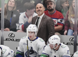 Canucks make NHL history with 3 goals in last minute of regulation, beat Stars 6-5 in OT
