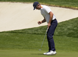 Justin Rose stays in the Masters lead with some all-star company