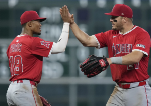 Fan reaches into Mike Trout’s glove to snatch a catch from Angels outfielder