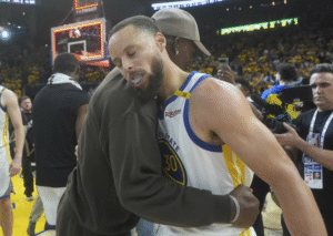 Jimmy Butler sits out with injury as Stephen Curry leads Warriors to Game 3 win over Rockets