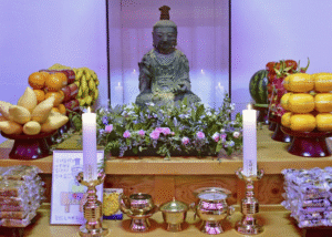 A Buddhist statue stolen from a Japanese temple nearly 13 years ago is returned from South Korea