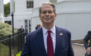 U.S. Stops Short of Calling China a Currency Manipulator, Criticizes Lack of Transparency