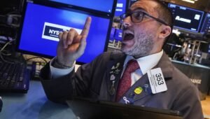 U.S. Stocks Steady and Oil Prices Waver as Wall Street Stays Calm Following Strikes on Iran