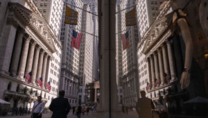 US Stocks Slip, Dragging S&P 500 Below Record High