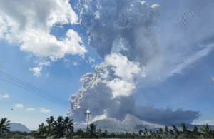 Indonesia’s Mount Lewotobi Laki Laki erupts, sending scorching ash miles into the sky